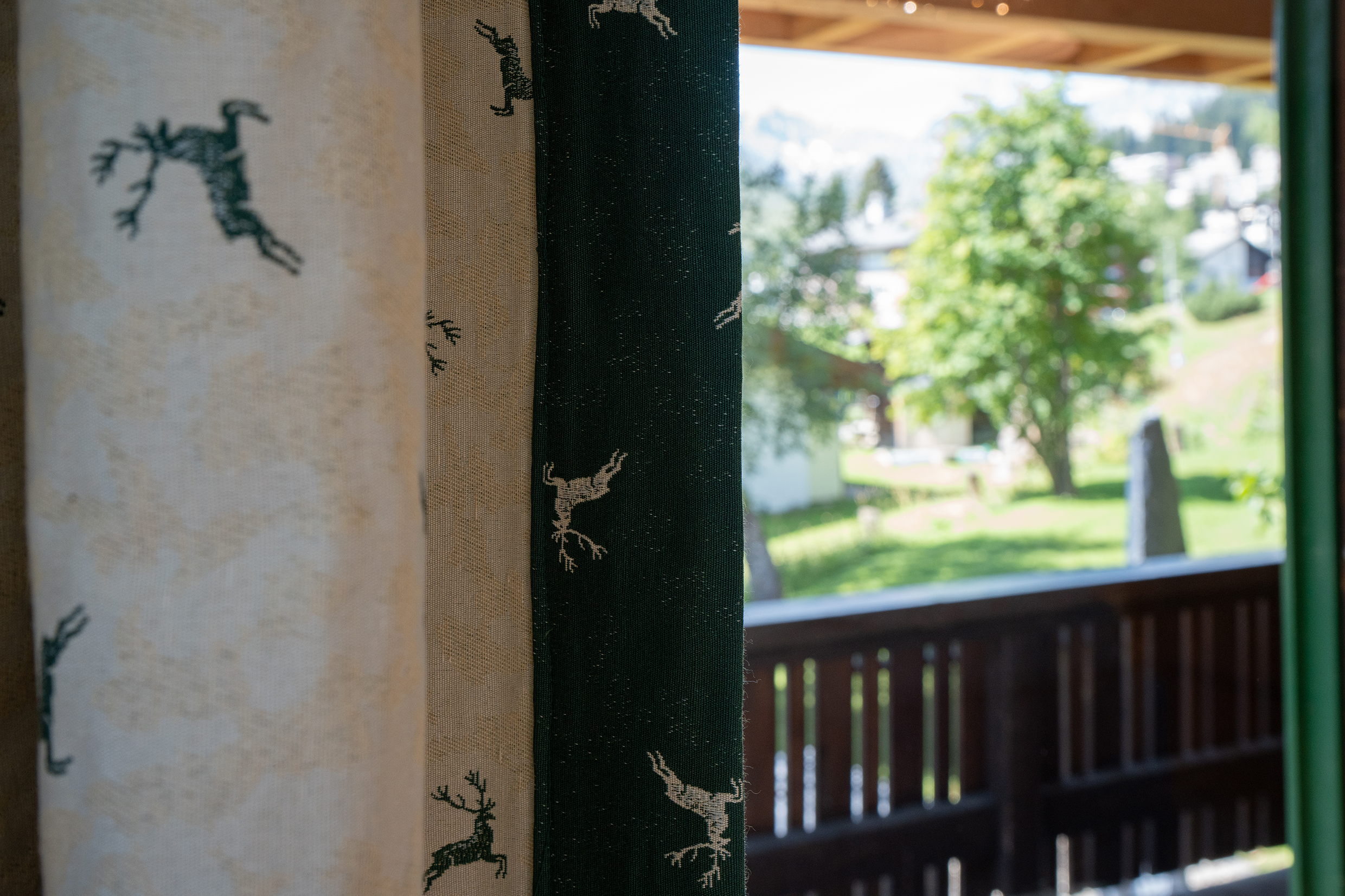 Grabahus_Balcony_06.jpg