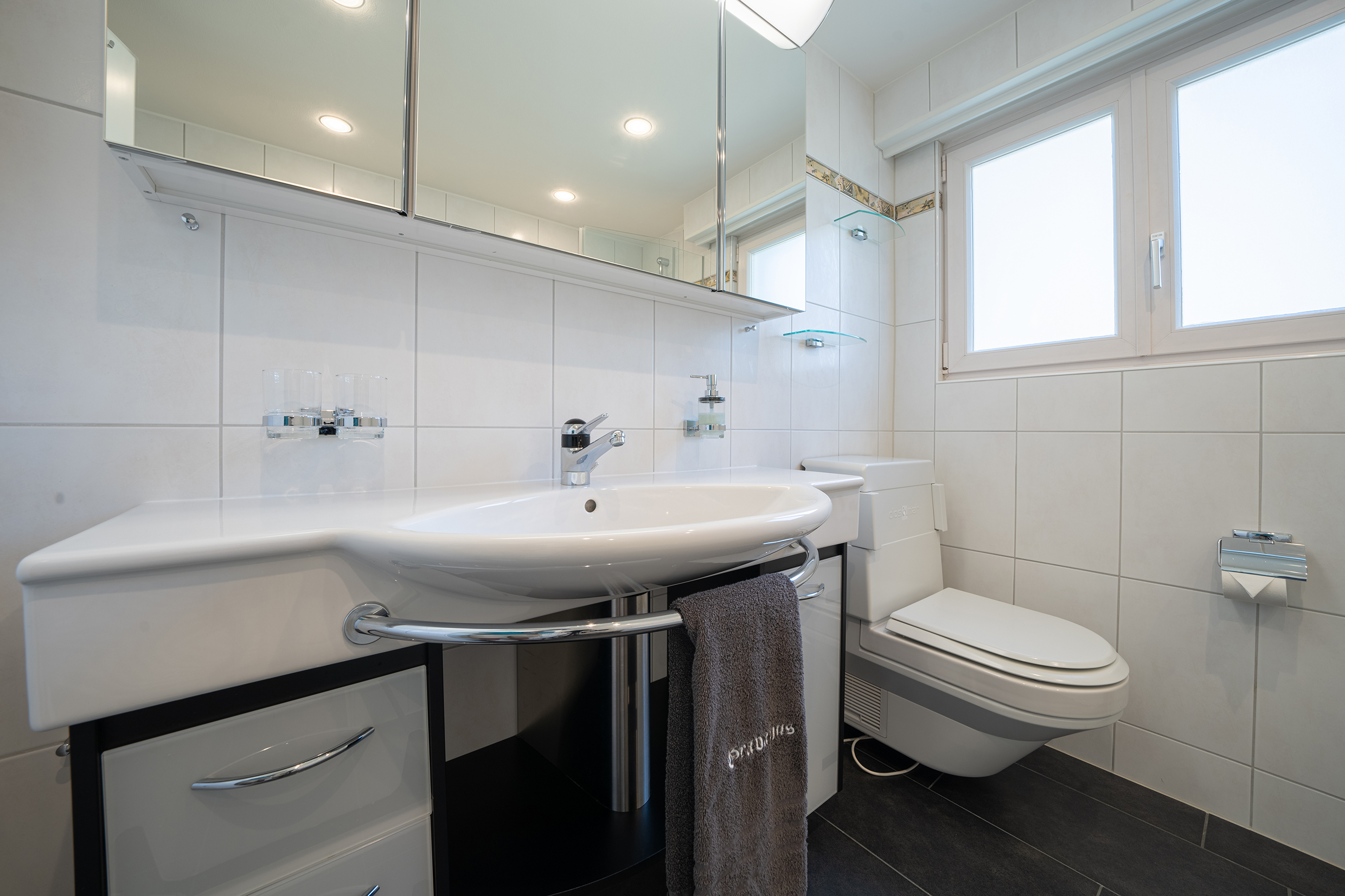 Grabahus_Bathroom_03.jpg