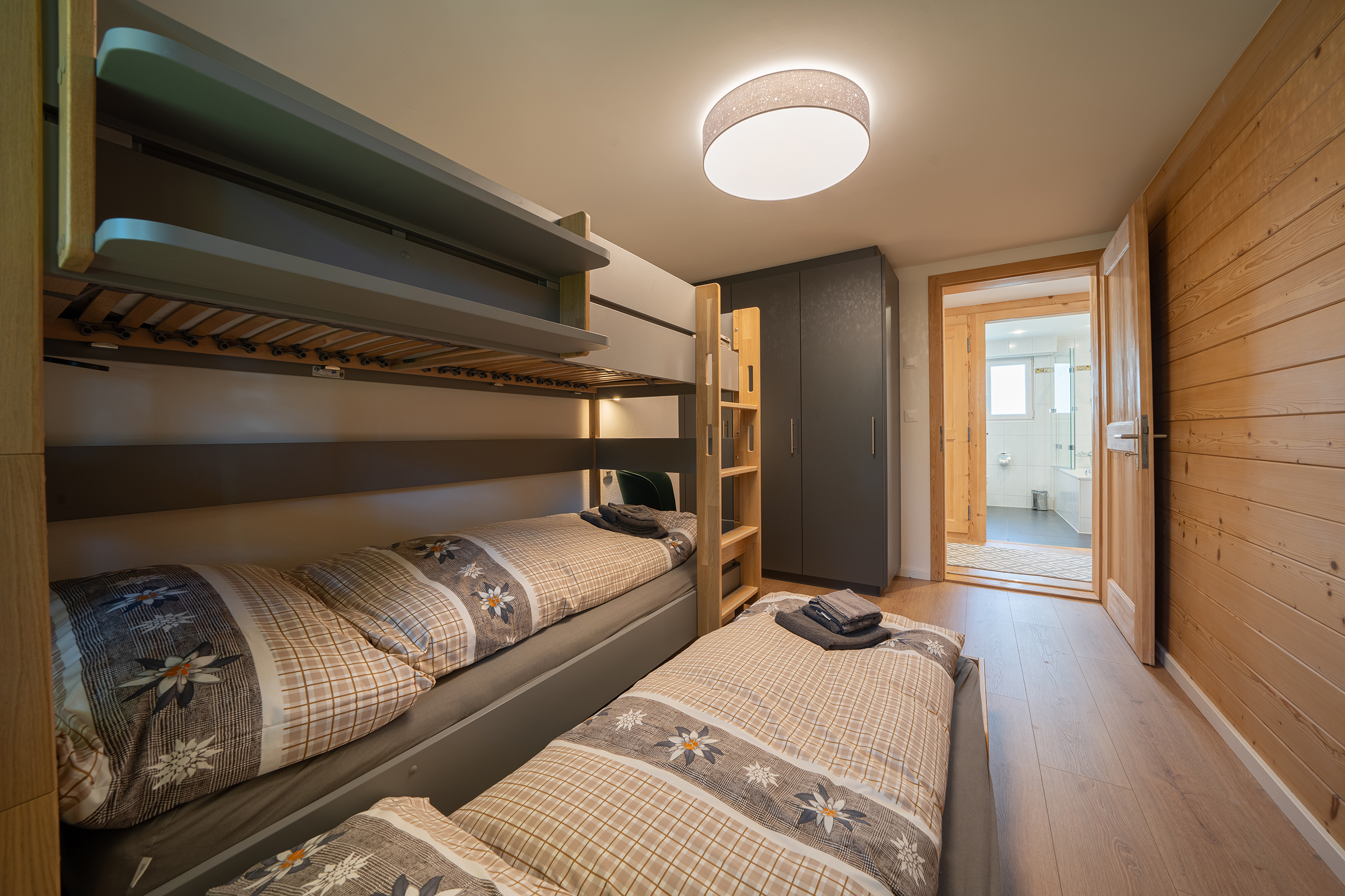 Grabahus_Bedroom_18.jpg