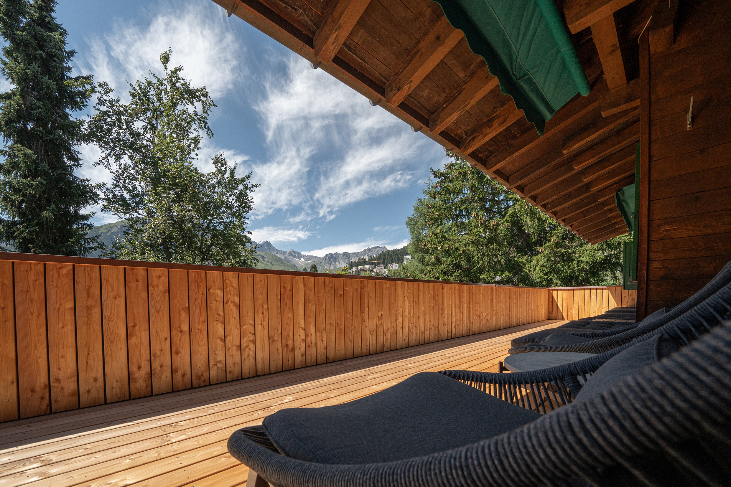 Grabahus_Terrace_06.jpg